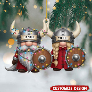 Custom Viking Christmas Ornament – Personalized Name Nordic Couple Decoration with Helmets & Shields, Cute Holiday Tree Gift