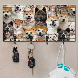 A Bunch Of Akita Inus Key Hanger