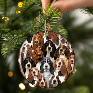 A Bunch Of Basset Hounds Porcelain/Ceramic Ornament