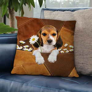 Beagle Holding Daisy Pillow Case