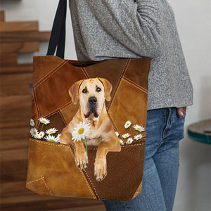 Boerboel Holding Daisy All Over Printed Tote Bag