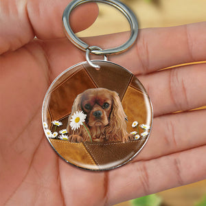 Cavalier King Charles Spaniel 02Holding Daisy-Round Resin Epoxy Metal Keychain