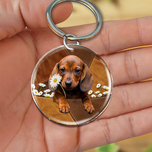 Dachshund Holding Daisy-Round Resin Epoxy Metal Keychain