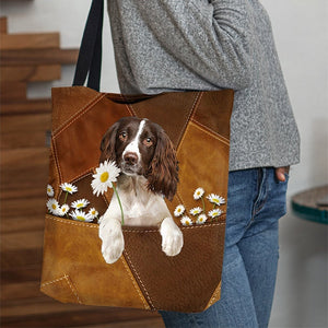 English Springer Spaniel1 Holding Daisy All Over Printed Tote Bag