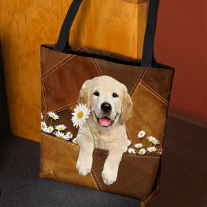 Golden Retriever02 Holding Daisy All Over Printed Tote Bag
