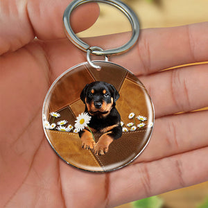 Rottweiler Holding Daisy-Round Resin Epoxy Metal Keychain