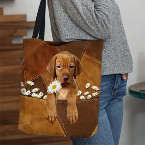Vizsla Holding Daisy All Over Printed Tote Bag