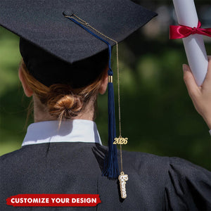 Personalized Graduation Cap Charm - Custom Glitter Name Tassel Decoration, 2026 Graduation Gift for Graduates and Classmates