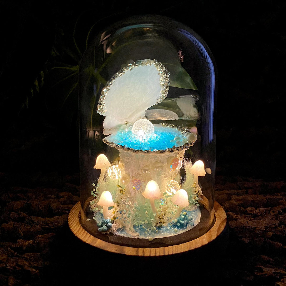 Fairy Tale Mermaid Night Light,Handmade Shell Pearl Light,Enchanted Decor for Bedroom Living Room, Fantasy Mermaid Lamp,Unique Birthday Gift