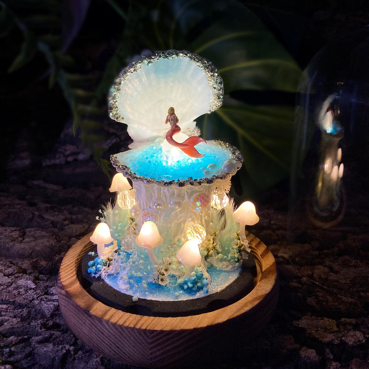 Fairy Tale Mermaid Night Light,Handmade Shell Pearl Light,Enchanted Decor for Bedroom Living Room, Fantasy Mermaid Lamp,Unique Birthday Gift