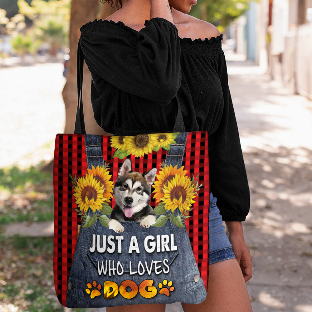 Alaskan Malamute-Just A Girl Who Loves Dog Tote Bag