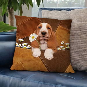 Basset Hound Holding Daisy Pillow Case