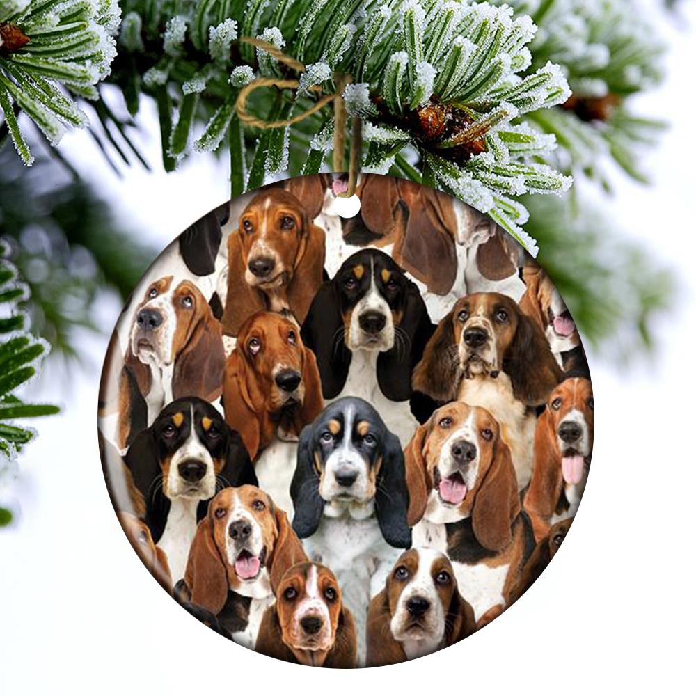 A Bunch Of Basset Hounds Porcelain/Ceramic Ornament