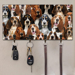 A Bunch Of Basset Hounds Key Hanger