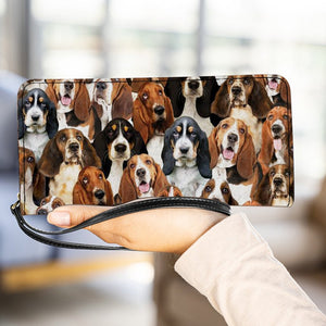A Bunch Of Basset Hounds Clutch Purse
