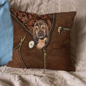 Bloodhound Holding Daisy Pillow Case