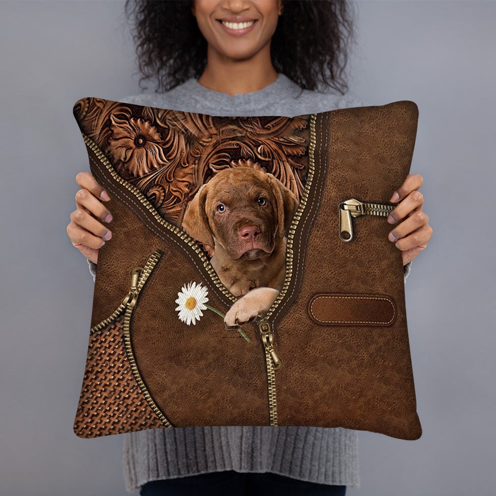 Chesapeake Bay Retriever Holding Daisy Pillow Case