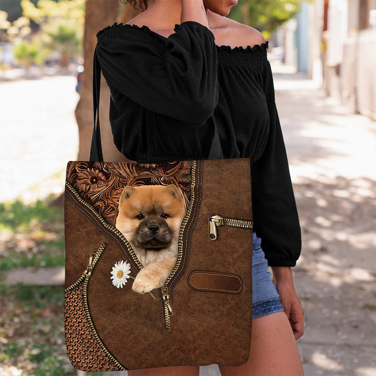 Chow Chow Holding Daisy Tote Bag