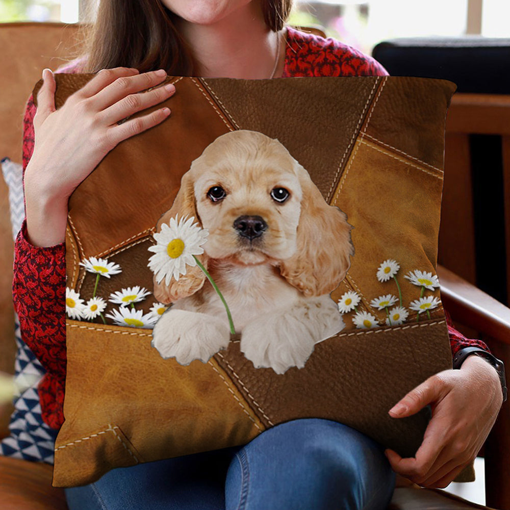 Cocker Spaniel Holding Daisy Pillow Case