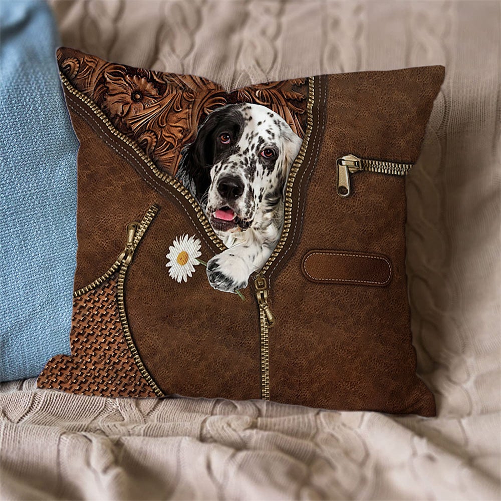 English Setter Holding Daisy Pillow Case