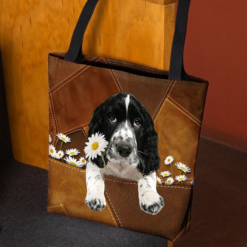 English Springer Spaniel0 Holding Daisy All Over Printed Tote Bag