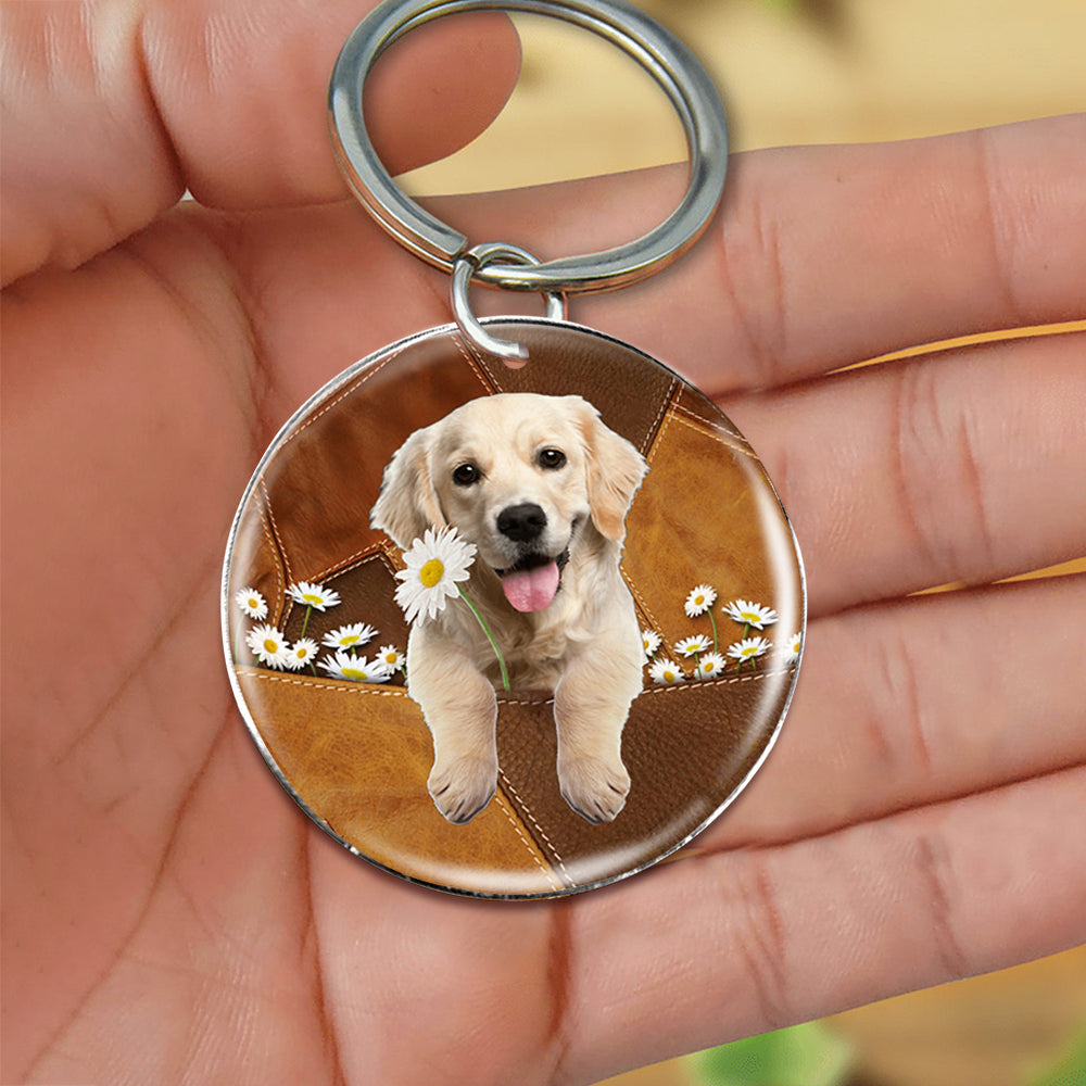 Golden Retriever  Holding Daisy-Round Resin Epoxy Metal Keychain