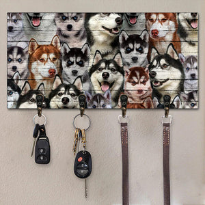A Bunch Of Huskies Key Hanger
