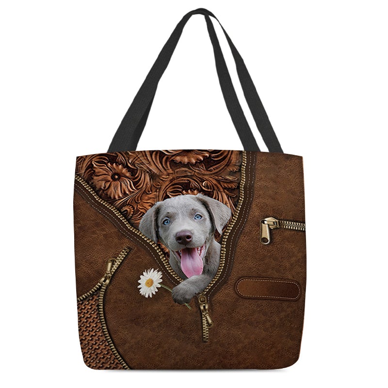 Lavado 2 Holding Daisy Tote Bag
