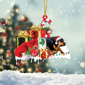 Rottweiler Merry Christmas Hanging Ornament-0211