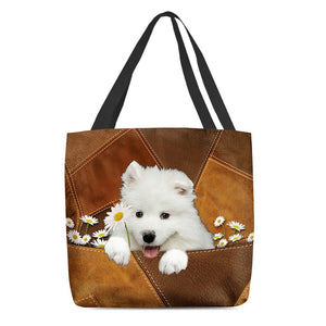 Samoyed Holding Daisy All Over Printed Tote Bag