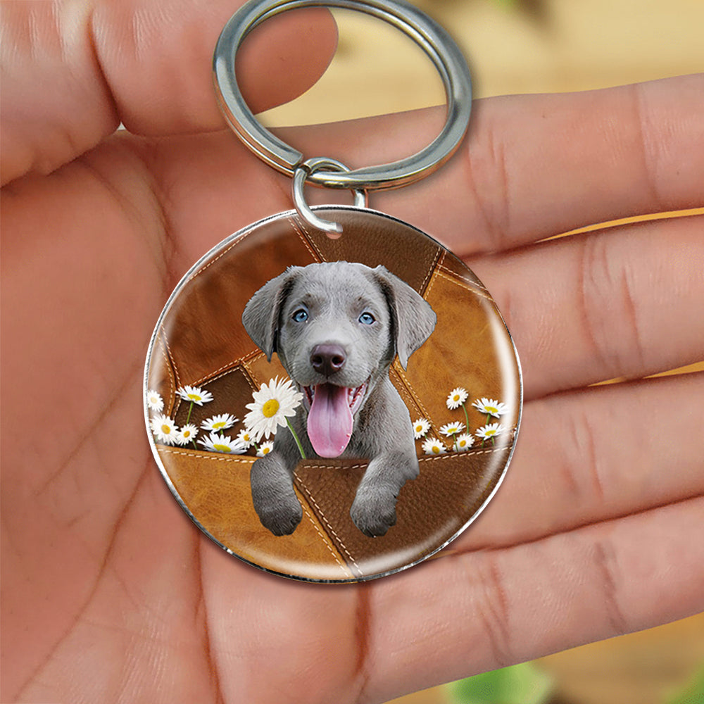 Silver Labrador2Holding Daisy-Round Resin Epoxy Metal Keychain