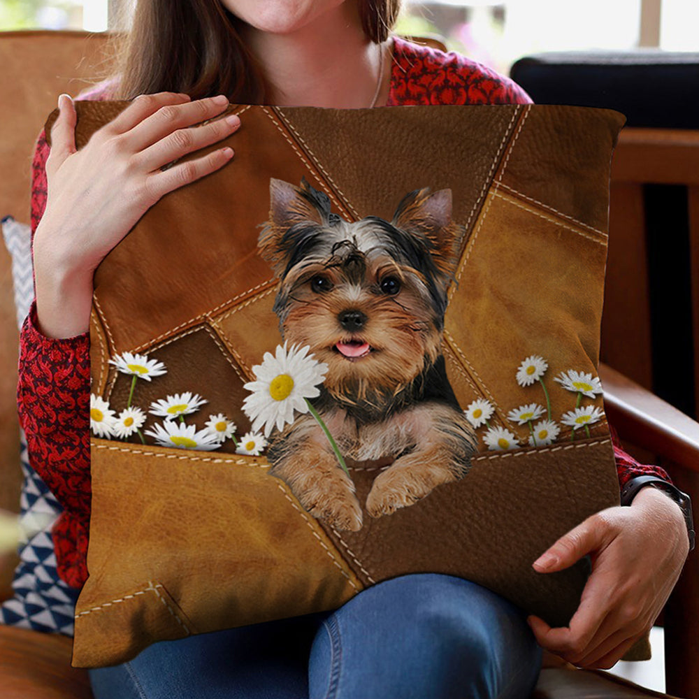 Yorkshire Holding Daisy Pillow Case